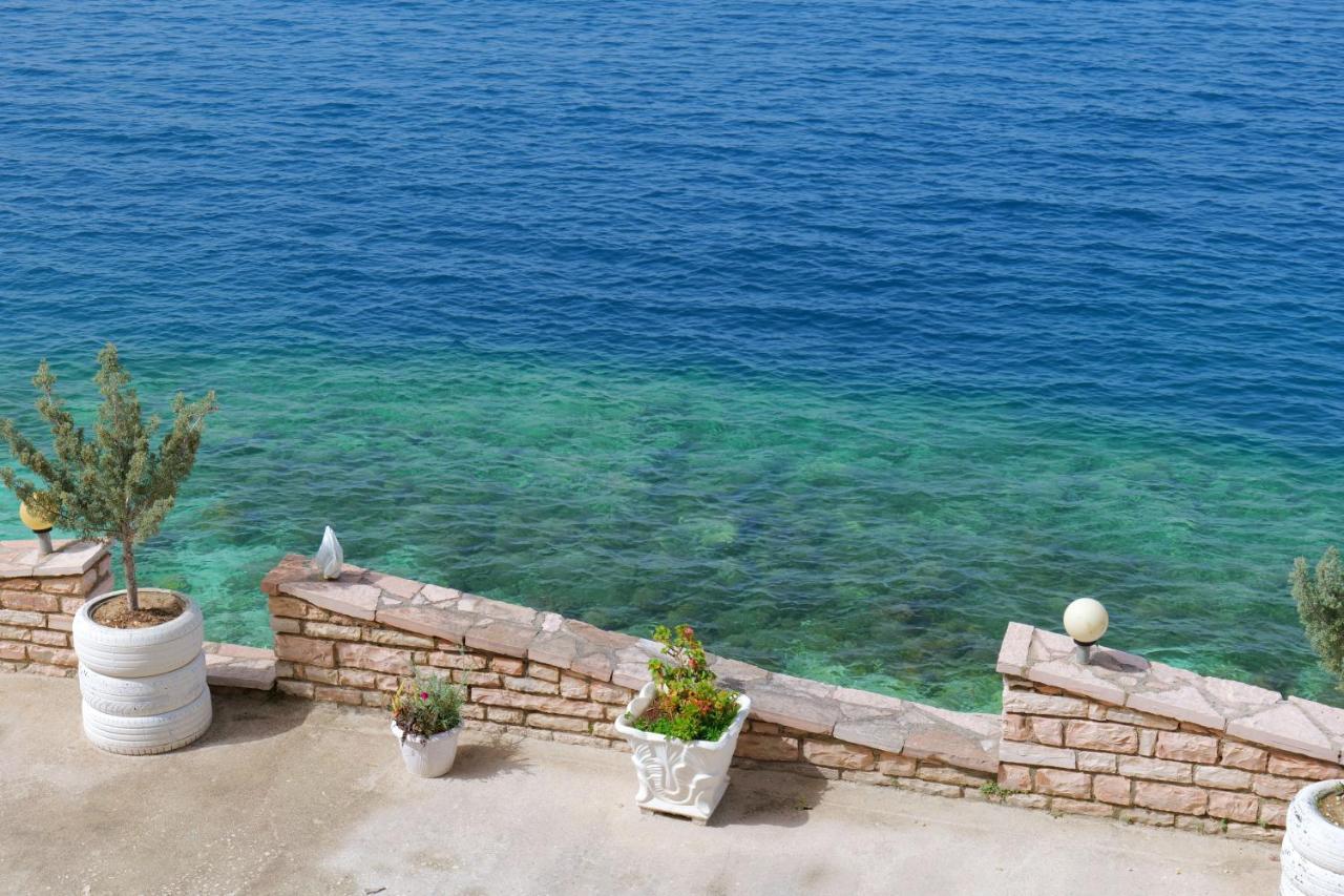 Blue Bay Hotel Sarandë Exterior foto