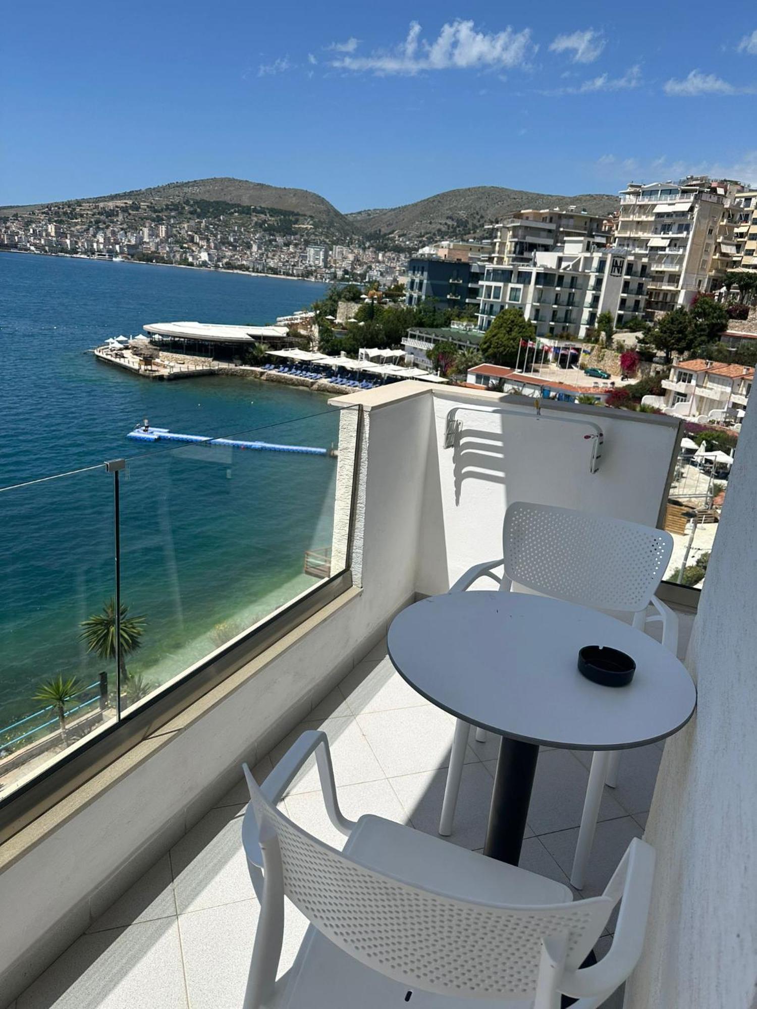 Blue Bay Hotel Sarandë Exterior foto